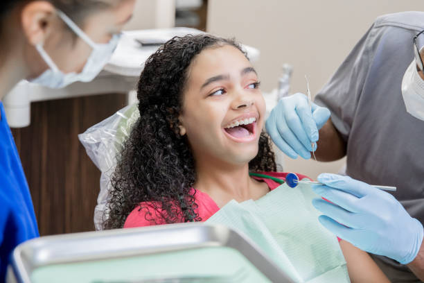 Best Emergency Tooth Extraction in Western Springs, IL